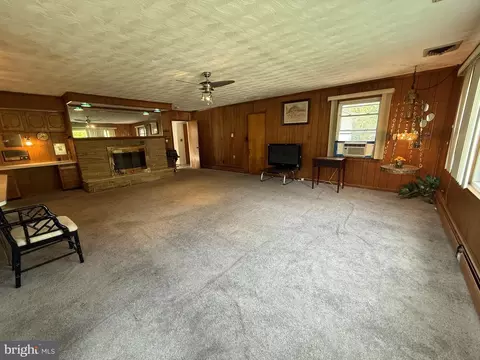 Living - 4325 Delmar Ave, Temple Hills, MD 20748 photo 1 of 7