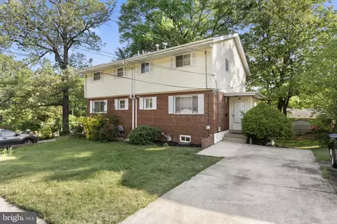 821 Booker Dr, Capitol Heights, MD 20743
