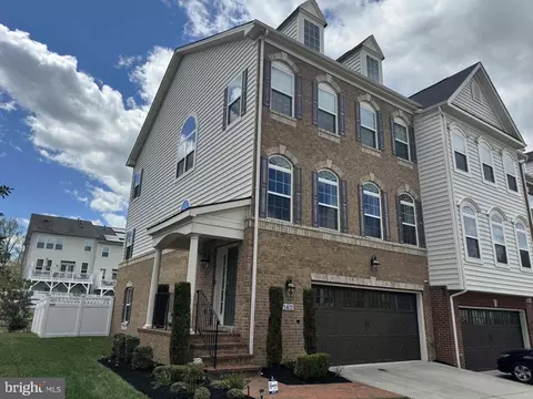 15612 Burford Ln, Marlboro, MD 20774