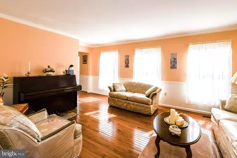 Living - 11500 Waesche Dr, Bowie, MD 20721 photo 2 of 3