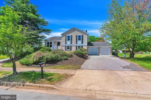 6203 Barrowfield Ct, Fort Washington, MD 20744