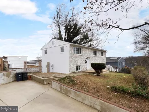 1804 Clark Pl, Capitol Heights, MD 20743