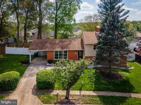 12903 Lakeston Ct, Marlboro, MD 20774