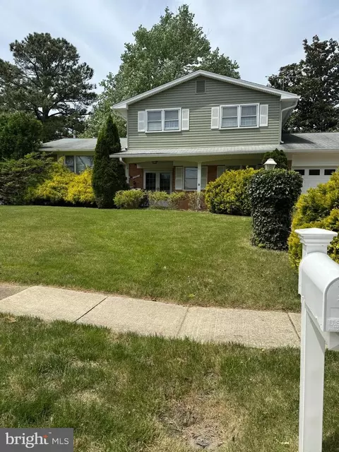 6301 Shopton Ct, Temple Hills, MD 20748
