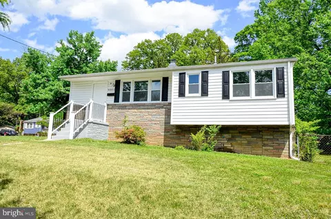 6005 Magnolia Ct, Lanham, MD 20706