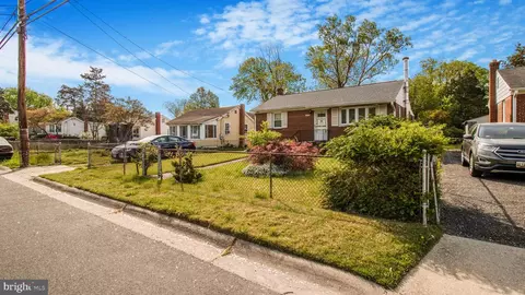 4649 Lacy Ave, Suitland, MD 20746