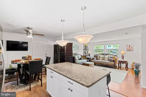12201 Windbrook Dr, Clinton, MD 20735 photo 11