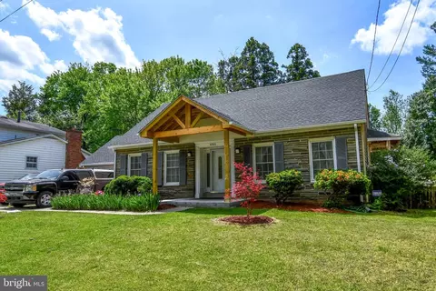 9705 Lemocks Dr, Marlboro, MD 20772