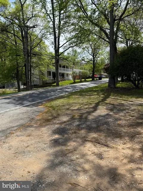 5110 Baltimore Ln, Lanham, MD 20706 photo 4