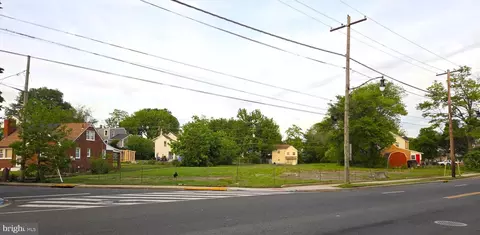 711 Eastern Ave, Fairmount Heights, MD 20743