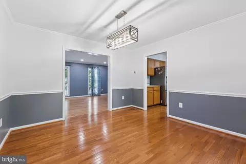 Entry Way - 8712 Brazke Ct, Clinton, MD 20735 photo 2 of 5