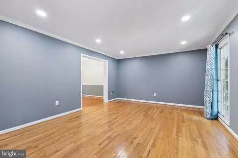 Living - 8712 Brazke Ct, Clinton, MD 20735 photo 1 of 7