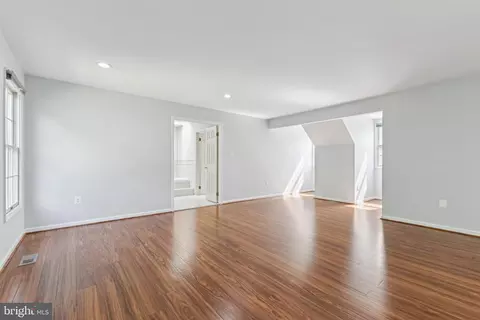 Living - 8712 Brazke Ct, Clinton, MD 20735 photo 5 of 7