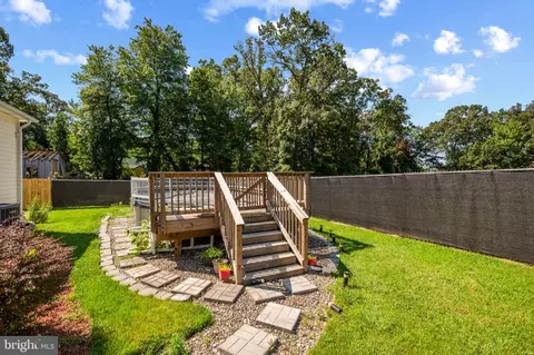 Exterior - 5518 Lanham Station Rd, Lanham, MD 20706 photo 3 of 4