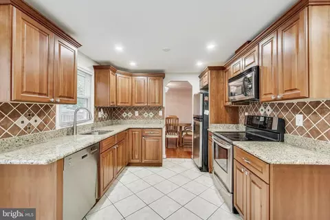 11108 Maiden Dr, Bowie, MD 20720 photo 8