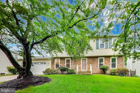11108 Maiden Dr, Bowie, MD 20720 photo 2