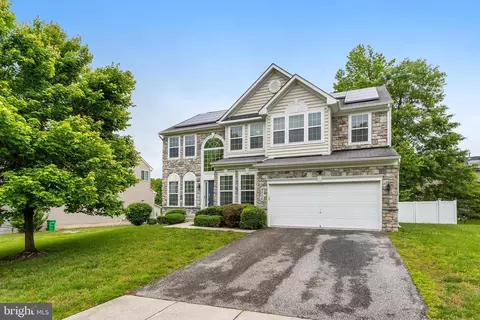 9506 Wilton Pl, Clinton, MD 20735