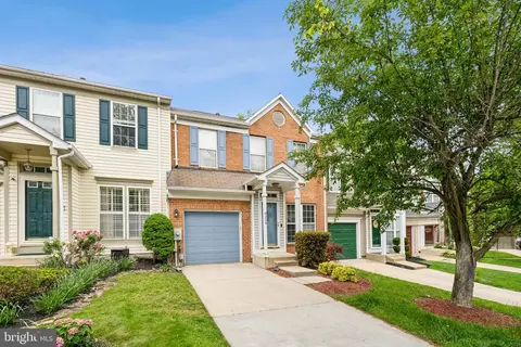 8254 Quill Point Dr, Bowie, MD 20720