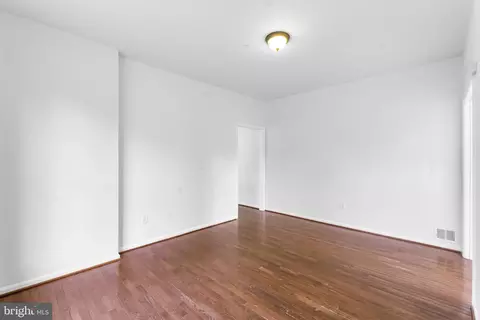 Living - 601 James Ridge Rd, Bowie, MD 20721 photo 6 of 12