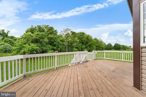 Exterior - 601 James Ridge Rd, Bowie, MD 20721 photo 4 of 8