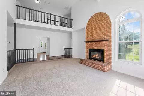 Living - 601 James Ridge Rd, Bowie, MD 20721 photo 9 of 12