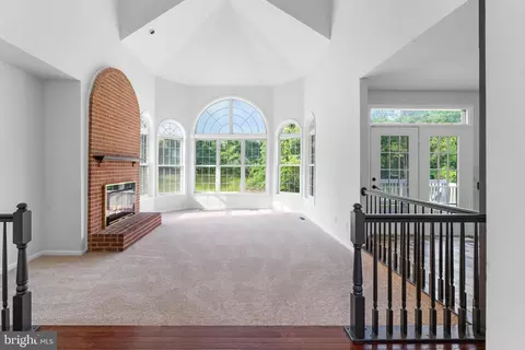 Living - 601 James Ridge Rd, Bowie, MD 20721 photo 7 of 12