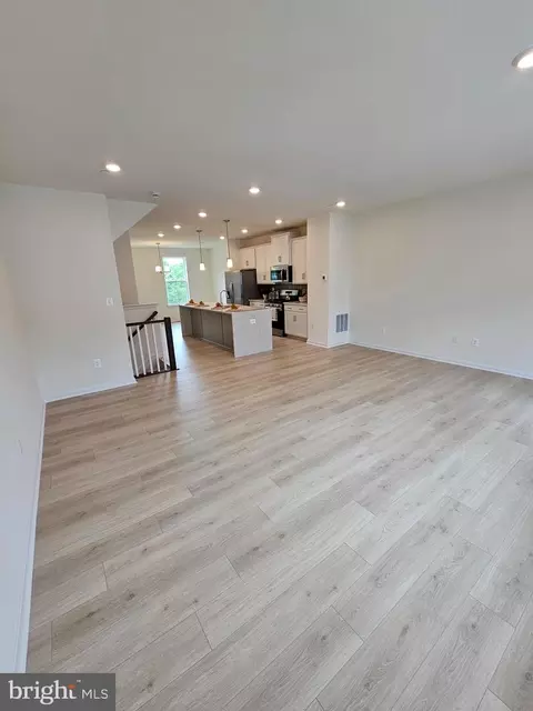 Living - 7304 Roxy Run #8, Clinton, MD 20735 photo 1 of 1
