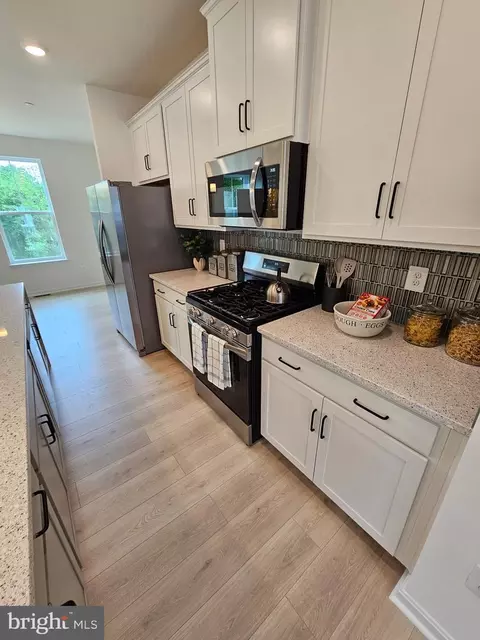 Kitchen - 7304 Roxy Run #8, Clinton, MD 20735 photo 2 of 2