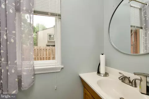 Bath - 7313 Split Rail Ln, Laurel, MD 20707 photo 1 of 3