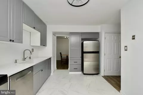 Kitchen - 7313 Split Rail Ln, Laurel, MD 20707 photo 2 of 3
