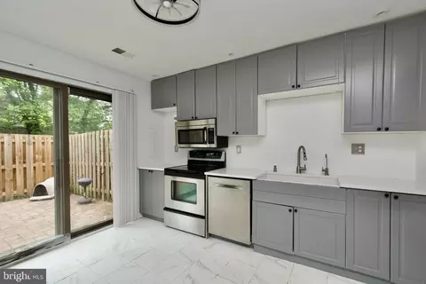 Kitchen - 7313 Split Rail Ln, Laurel, MD 20707 photo 1 of 3