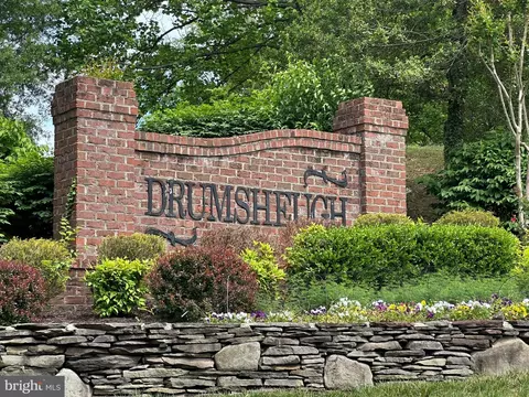 937 Dunloring Ct, Marlboro, MD 20774