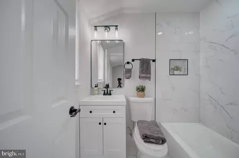 Bath - 6802 Elbrook Rd, Lanham, MD 20706 photo 2 of 4