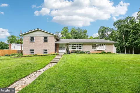 7410 Good Luck Rd, Lanham, MD 20706 photo 6