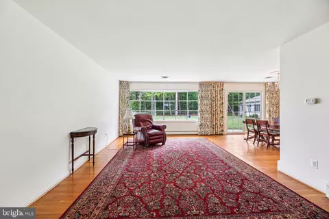 7410 Good Luck Rd, Lanham, MD 20706 photo 10