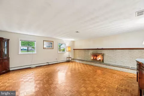 7410 Good Luck Rd, Lanham, MD 20706 photo 14