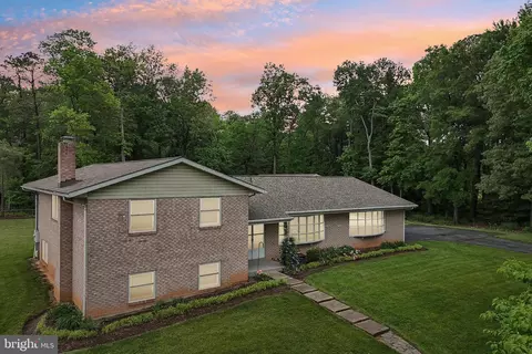 7410 Good Luck Rd, Lanham, MD 20706 photo 2