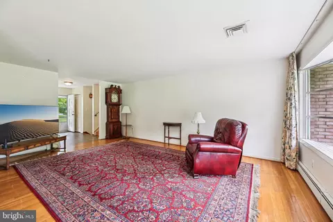 7410 Good Luck Rd, Lanham, MD 20706 photo 9