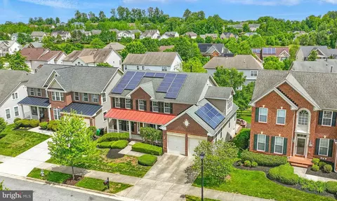 2708 Lake Forest Dr, Marlboro, MD 20774