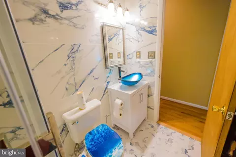 Bath - 9608 Middleridge Ct, Brandywine, MD 20613 photo 1 of 2