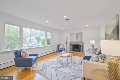 4609 22nd Ave, Mount Rainier, MD 20712 photo 2