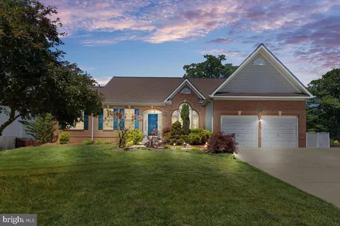 5002 Patuxent Riding Ln, Bowie, MD 20715