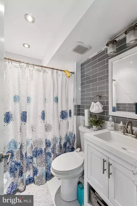 Bath - 12906 7th St, Bowie, MD 20720 photo 1 of 3