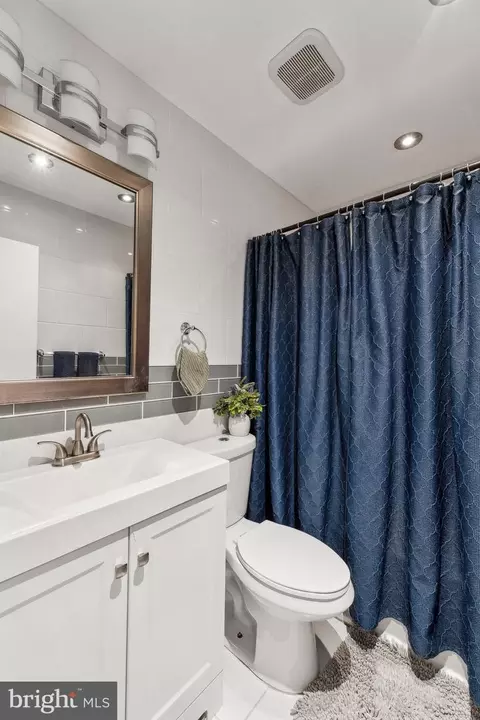 Bath - 12906 7th St, Bowie, MD 20720 photo 2 of 3