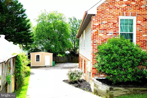 Exterior - 2616 Osage St, Hyattsville, MD 20783 photo 3 of 7