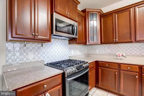 2527 Campus Way N #69, Lanham, MD 20706 photo 11