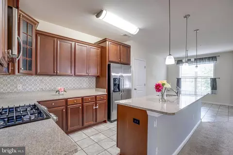 2527 Campus Way N #69, Lanham, MD 20706 photo 8