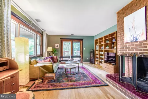 11202 Stephen Ln, Beltsville, MD 20705