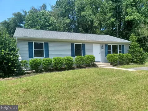 15200 Peerless Ave, Marlboro, MD 20772
