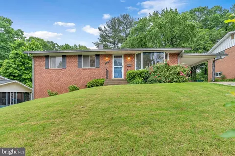 5708 Vassar Dr, College Park, MD 20740